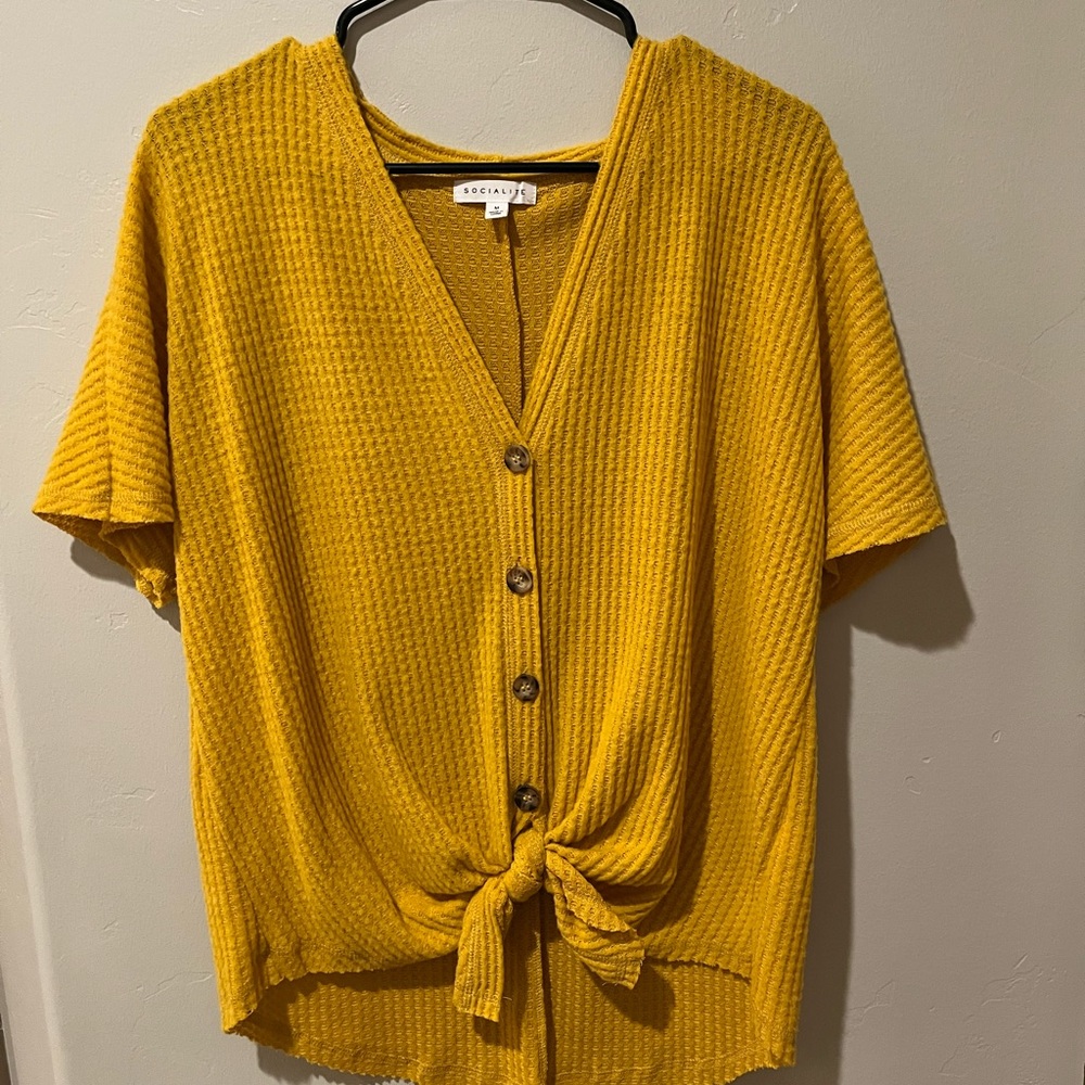Nordstrom yellow tie front tee